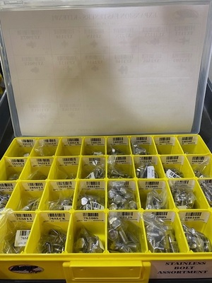 STAINLESS ASSORTMENT BOLTS/NUTS/WASHERS